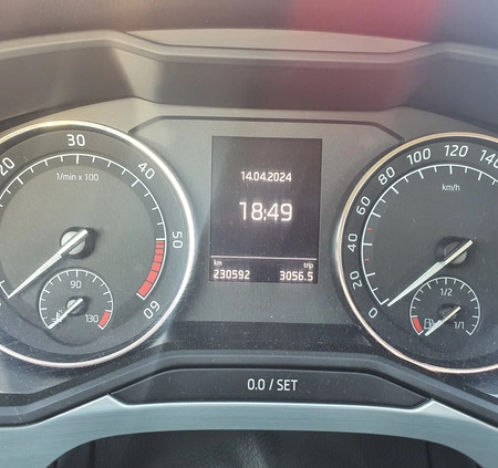 Skoda Superb cena 59040 przebieg: 230590, rok produkcji 2017 z Czarnków małe 22